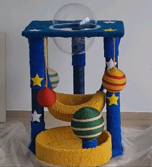 Arranhado de Gatos Espacial 4