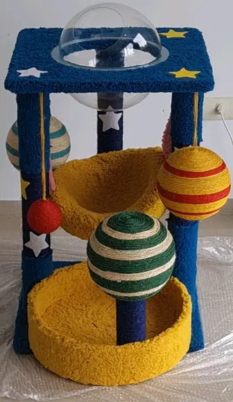 Arranhado de Gatos Espacial 4