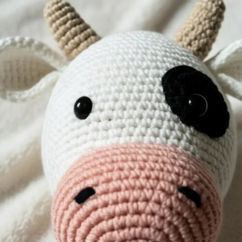 Vaca em Crochê para Parede Quarto Infantil 16cm
