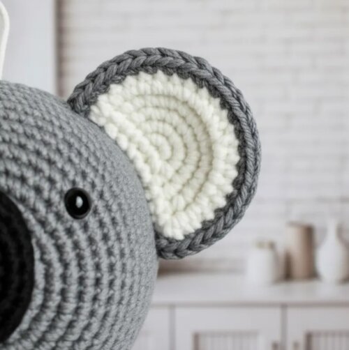 Coala em Crochê para Parede Quarto Infantil 16cm