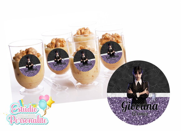 Adesivo para Copinho de Brigadeiro Wandinha Addams