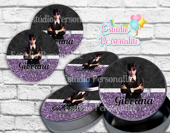 Adesivo para Latinha Wandinha Addams