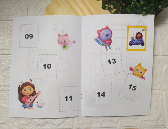 Álbum de Figurinhas a Casa Mágica da Gabby