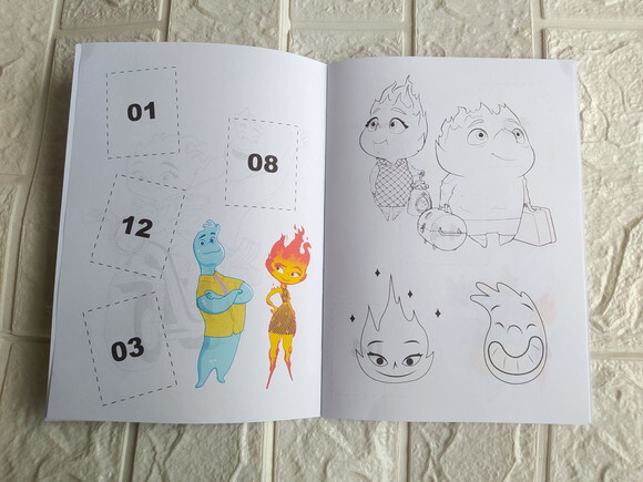 Álbum de Figurinhas Filme Elementos