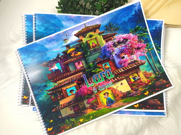 Caderno de Desenho Encanto Disney
