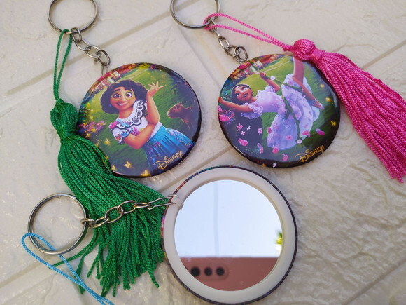Chaveiro Espelho Encanto Disney.