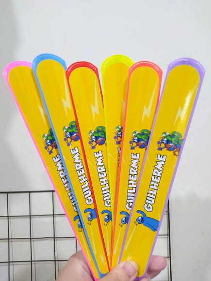 Pulseira Bate Enrola Rainbow Friends