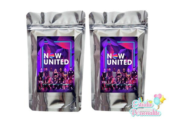 Saquinho metalizado Now United
