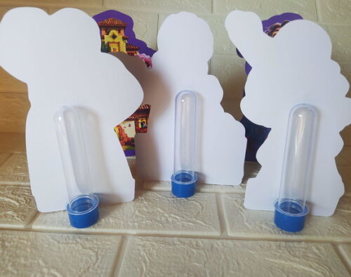 5 Display de Mesa feito em Papel Encanto Disney