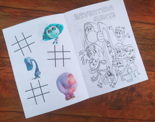 Álbum de Figurinhas Divertidamente 2