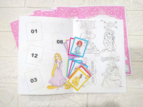 Álbum de Figurinhas Princesas Disney