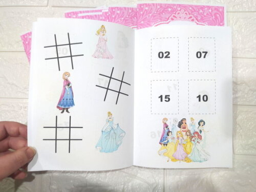 Álbum de Figurinhas Princesas Disney