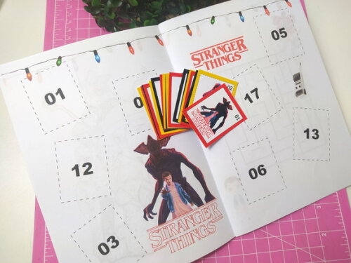 Álbum de Figurinhas Stranger Things