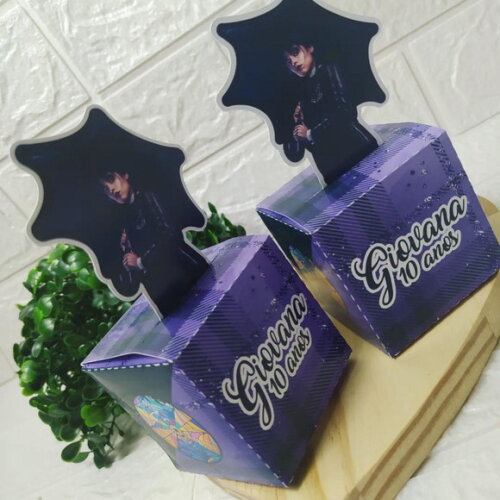 Caixa Cubo 3d Wandinha Addams