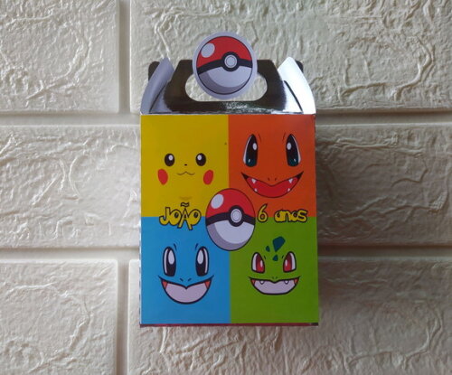 Caixa Maletinha Prata com Aplique Pokemon