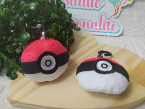 Chaveiro De Pelúcia Pokebola