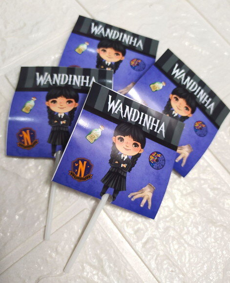 Pirulito Wandinha Addams
