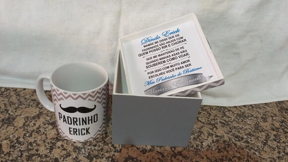 Caixa Convite Padrinho de Batismo Personalizada com Caneca
