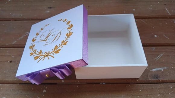Caixa de mdf Personalizada 10x10x4cm