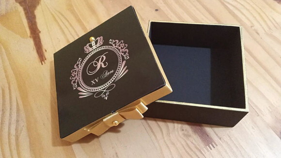 Caixa de mdf Personalizada com Mensagem 10x10x4cm