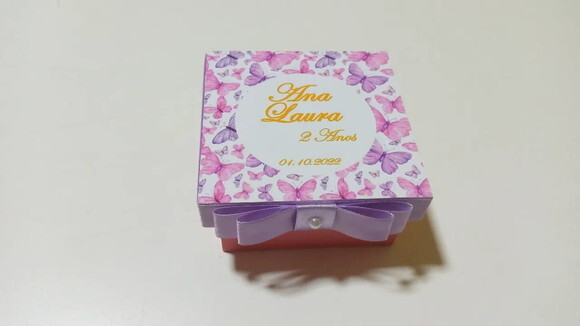 Caixa de mdf Tema Borboletas 8x8x4cm