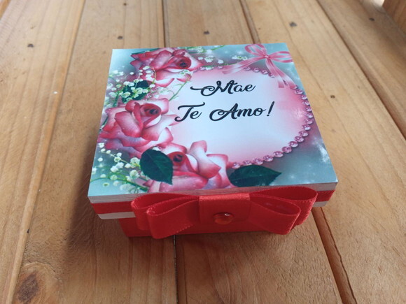 Caixa Dia das Mães 10x10x4