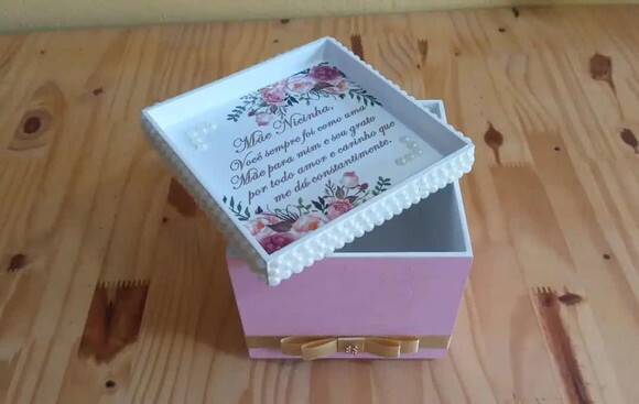Caixa mdf com Canecas Personalizada Dia das Mães