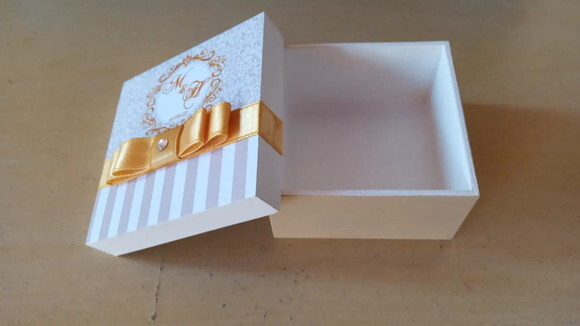 Caixa mdf Personalizada 8x8x4cm com Mensagem