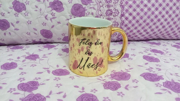 Caneca Espelhada Dourada Personalizada