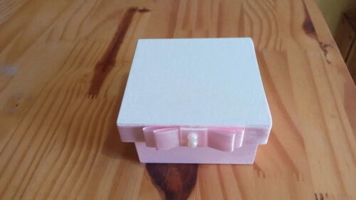 Caixa de mdf Branca com Rosa Claro Bebê 8x8x5