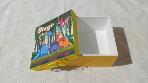 Caixa de mdf Personalizada Tema Dinossauro 10x10x5cm