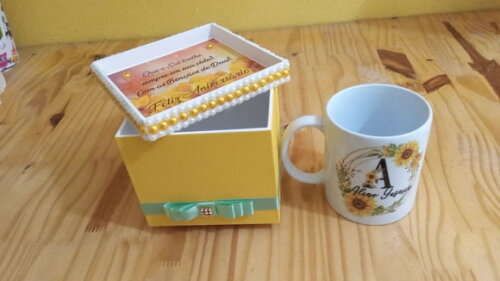 Caixa mdf com Canecas Personalizada Tema Girassol