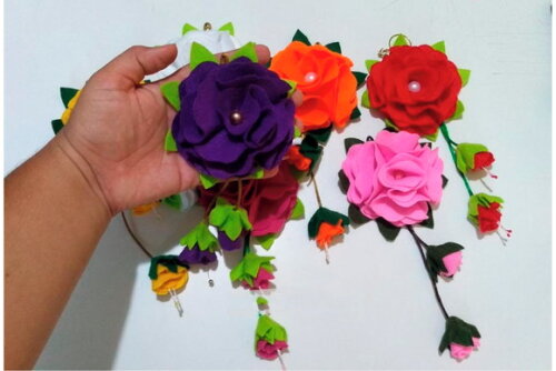 Chaveiro Flor de Feltro