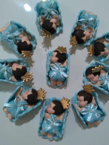 30 Lembrancinha Bebê Realeza em Biscuit