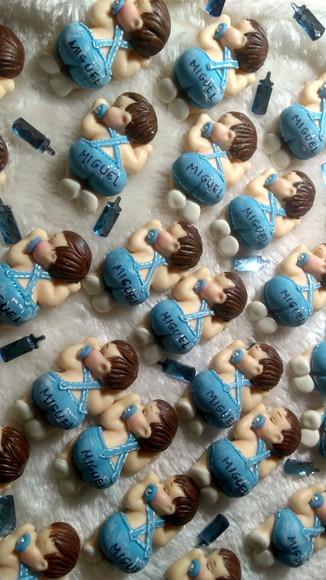 30 Lembrancinhas Bebê Bumbum Menino em Biscuit.