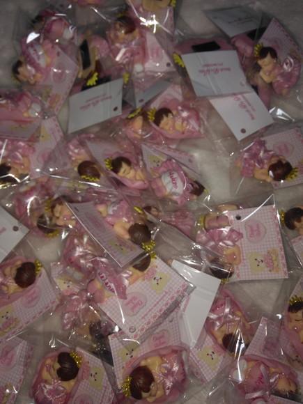 30 Lembrancinhas Bebê Realeza Menina Biscuit