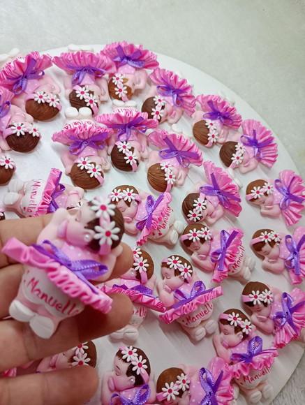 30 Lembrancinhas Bebê Soneca com Guirlanda Biscuit