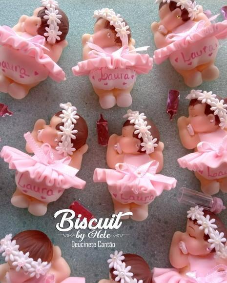 30 Lembrancinhas Bebê Soneca com Guirlanda Biscuit