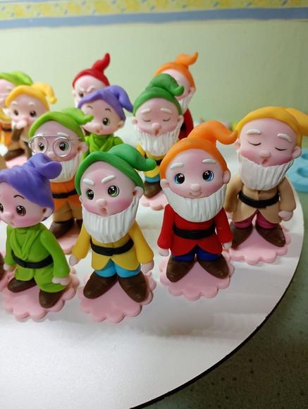 Apliques 7 Anões Branca de Neve em Biscuit