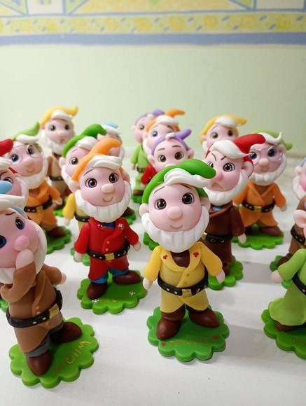 Apliques Anões Branca de Neve em Biscuit