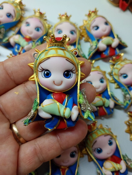 Apliques Nossa Senhora do Perpétuo Socorro em Biscuit