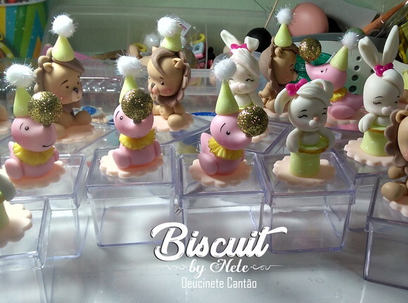 Caixinha de Acrílico Circo Rosa em Biscuit