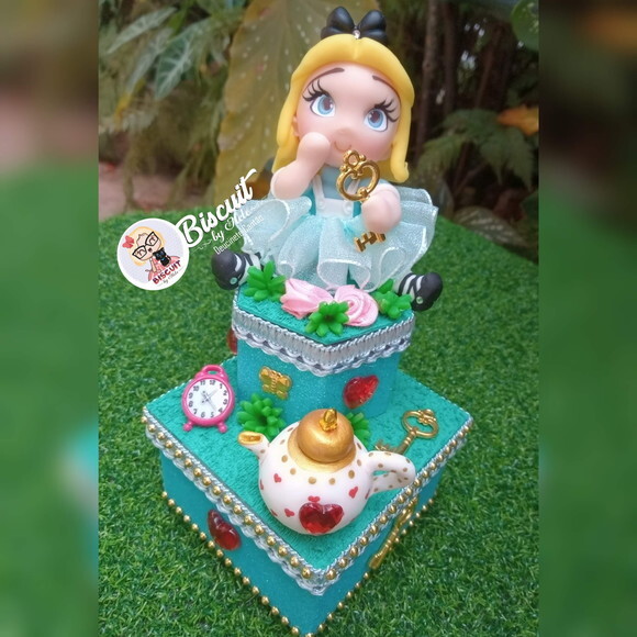 Caixinhas de Acrílico Duplo Luxo Alice em Biscuit