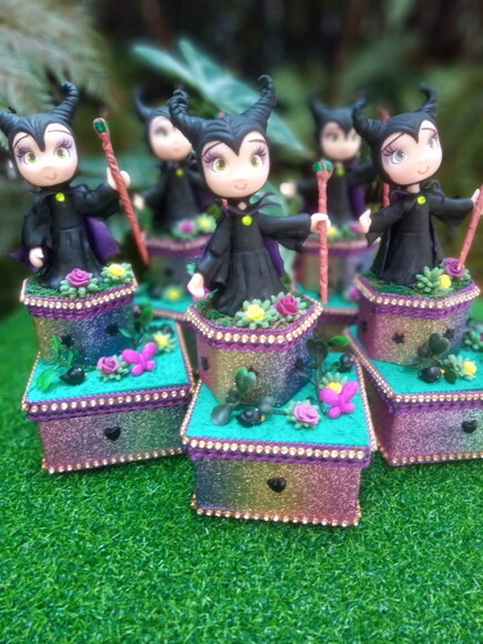 Caixinhas Duplo Luxo Malévola em Biscuit