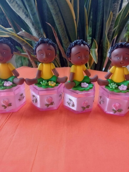 Caixinhas Sextavada Apliques Menina Bita
