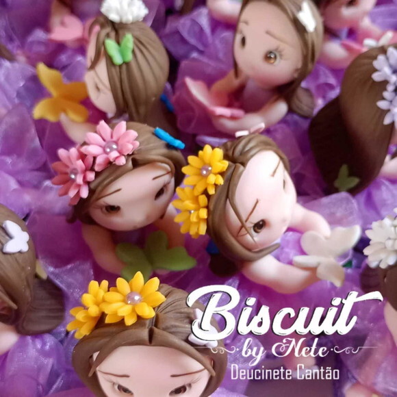 Caixinhas Sextavada Menininhas com Borboletinhas em Biscuit