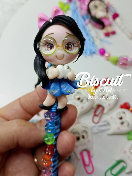 Caneta Enfermeira com Nome em Biscuit