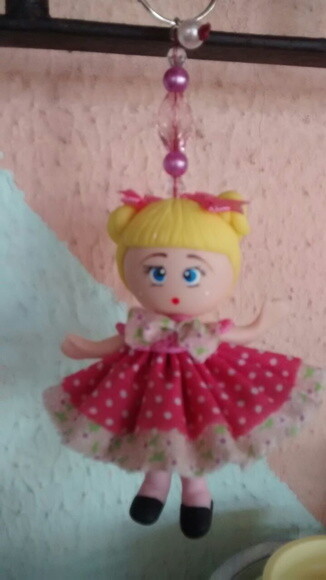 Chaveirinho de Biscuit Menina de Vestido