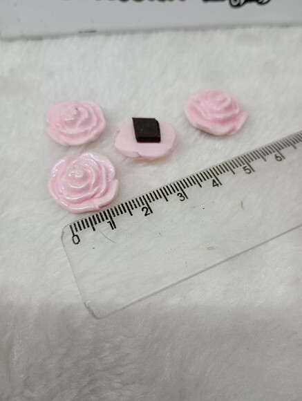 Ímã de Geladeira Mini Rosas em Biscuit