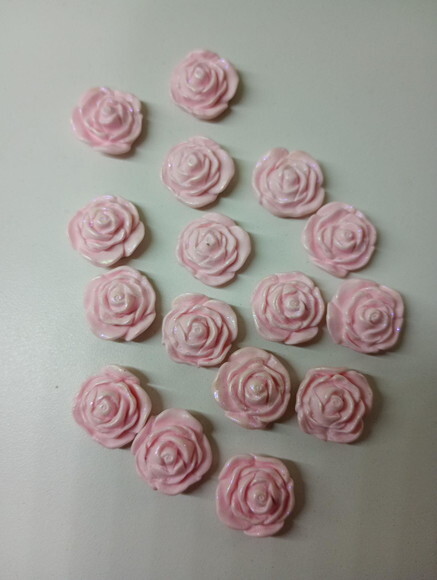 Ímã de Geladeira Mini Rosas em Biscuit